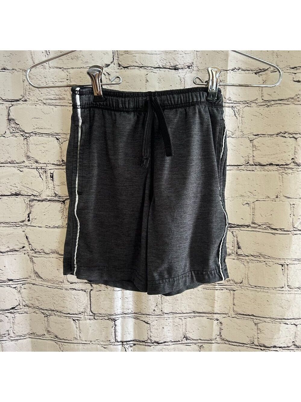 Boys Jumping Beans shorts Size 5T